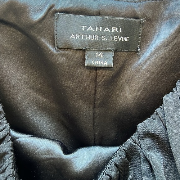 TAHARI ASL SEQUINED DRESS CINCHED SLEEVES ~ SIZE 14 - Picture 9 of 10